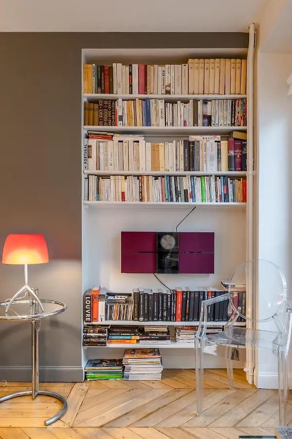 Veeve - Pompidou Hideaway Apartment Paris
