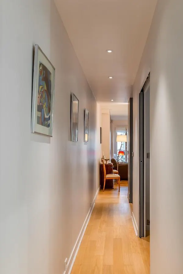 Veeve - Pompidou Hideaway Apartment Paris