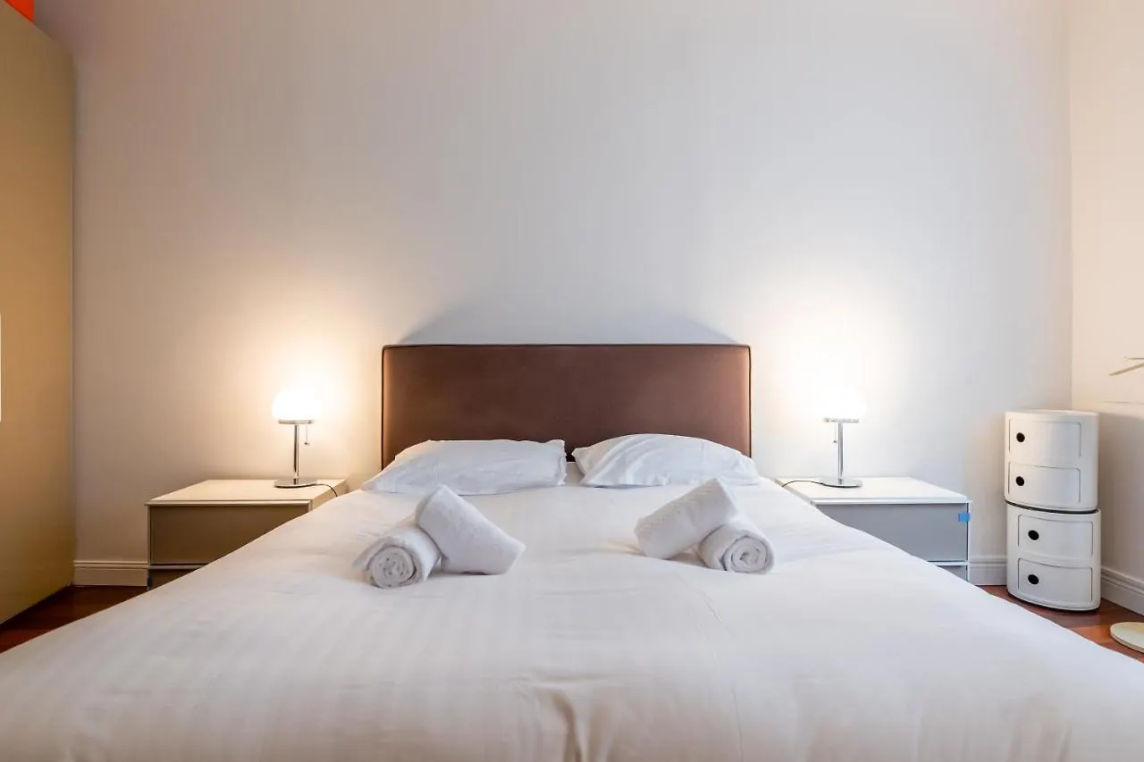 Veeve - Pompidou Hideaway Apartment Paris 0*,  France