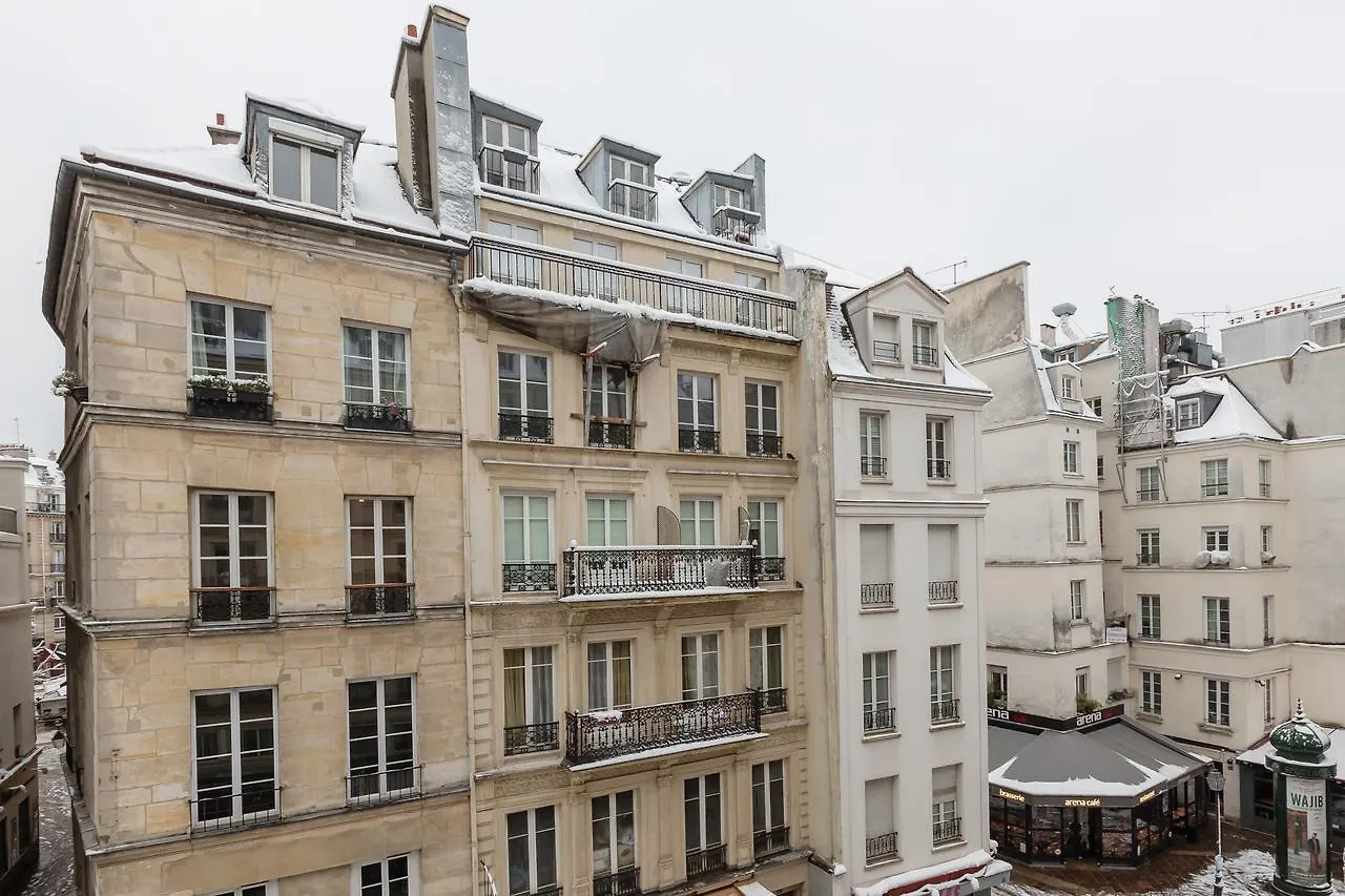 Veeve - Pompidou Hideaway Apartment Paris
