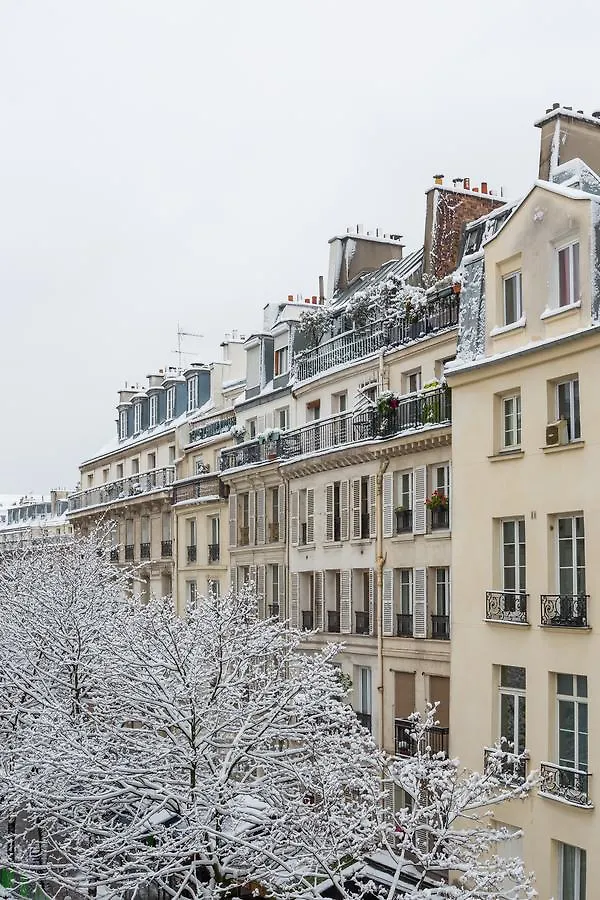 Veeve - Pompidou Hideaway Apartment Paris